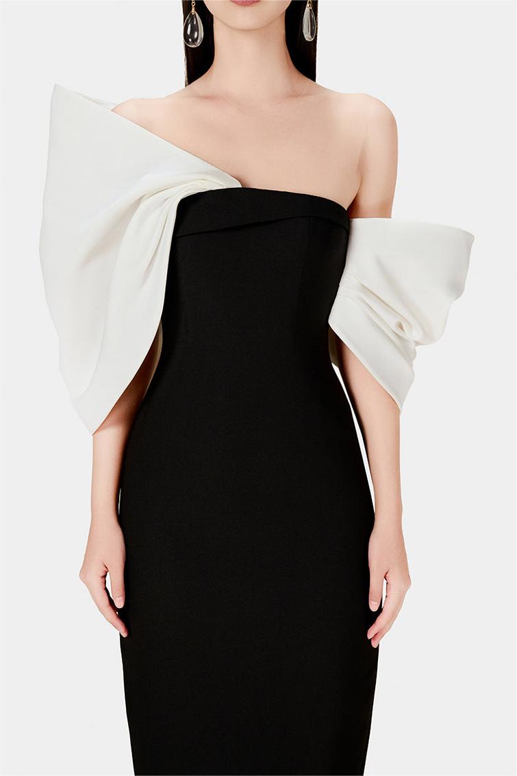 Vestido midi asimétrico con hombros descubiertos y lazo 