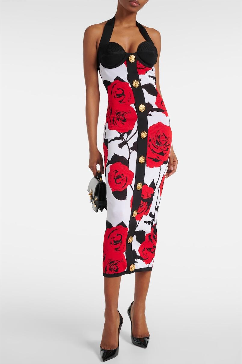 Vestido midi de punto con cuello halter, botones metálicos y flores 