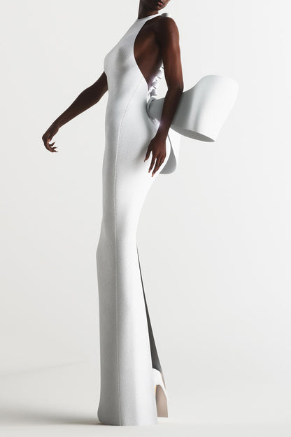 Vestido midi sin mangas con lazo liso 