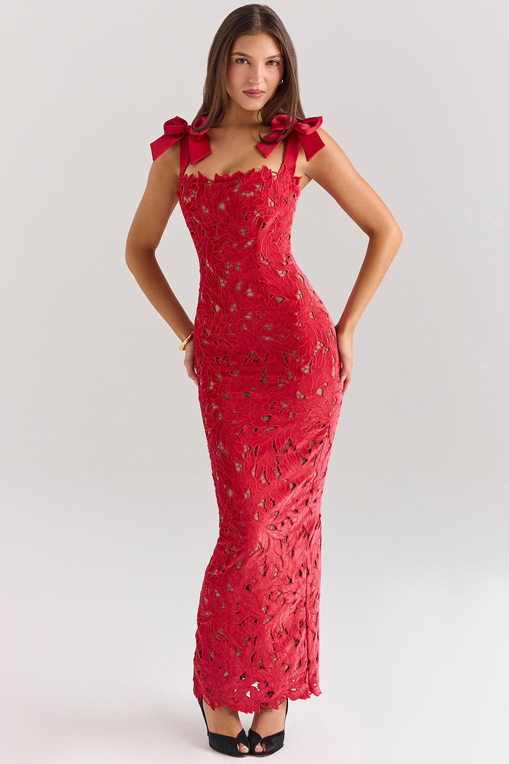 Vestido midi sin mangas con lazo y encaje 