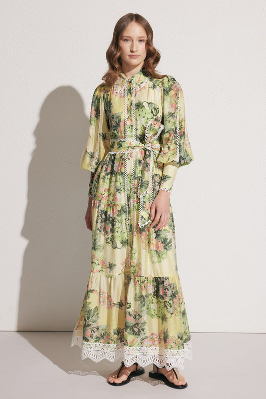 Vestido midi con mangas farol y encaje floral 