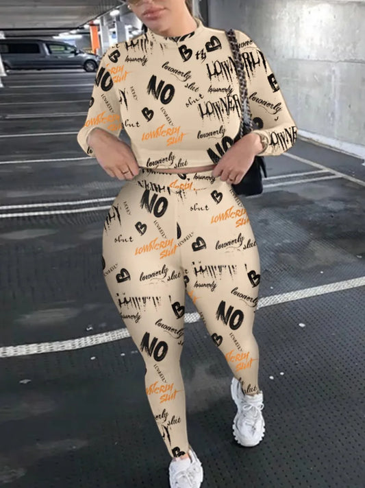 Conjunto de dos piezas de pantalón ajustado con estampado de letras y top corto para mujer, cuello redondo de alta elasticidad, otoño e invierno, 2025