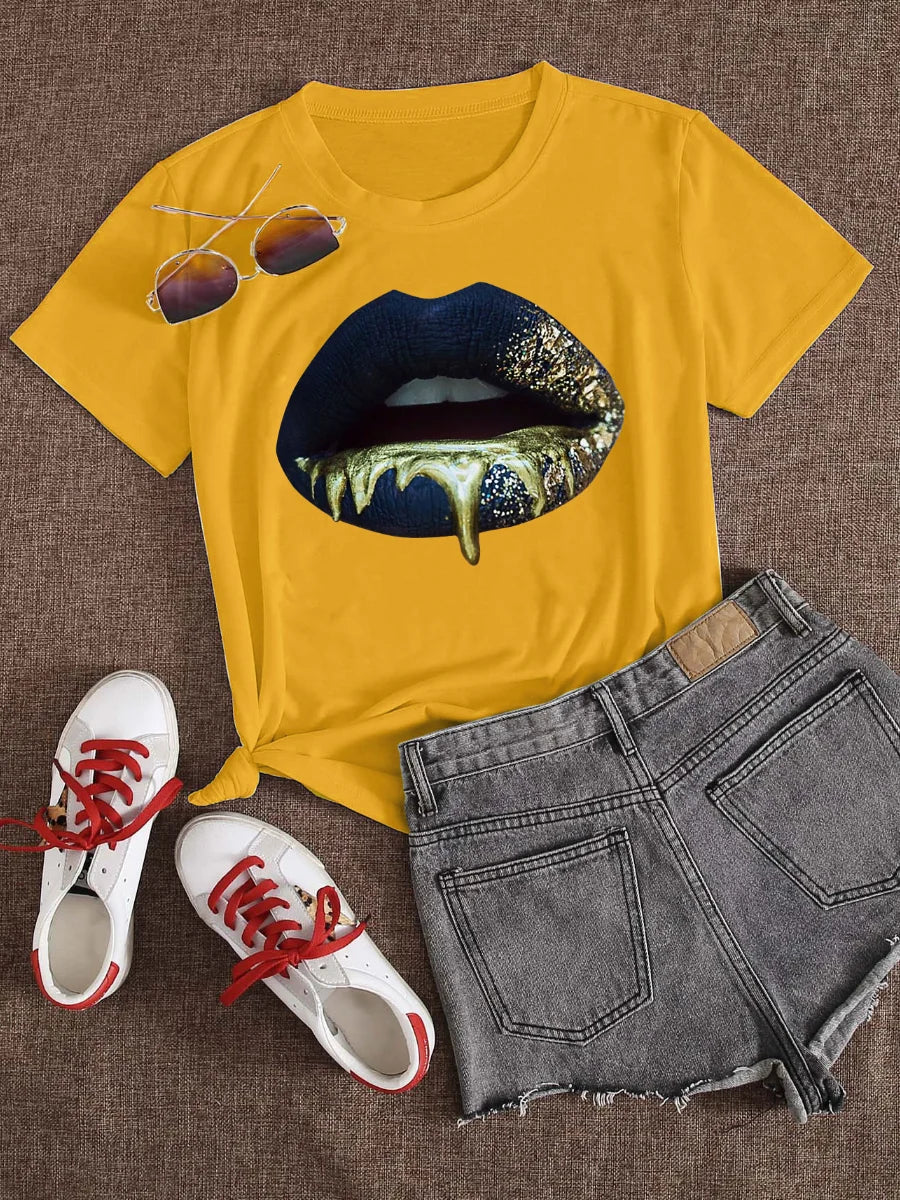 Plus Size Round Neck Lip Print T-shirt Women’s Sexy Short-Sleeved Basic White T-shirt