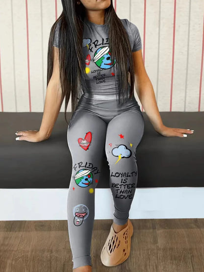 Conjuntos de dos piezas para mujer, cuello redondo, elástico, manga corta, estampado de letras, pantalones pitillo ajustados con parches