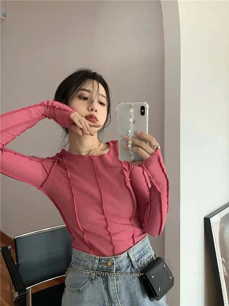 Camisetas de manga larga para mujer, de primavera, lisas, con cuello redondo, elegantes, con decoración de líneas brillantes, ajustadas, informales, suaves, de alta calidad.