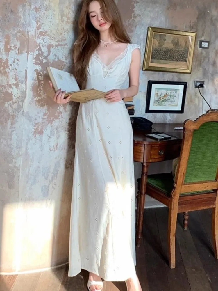 Vestido midi de verano con escote en V para mujer, estilo francés, elegante, informal, ajustado, estilo coreano, 2025
