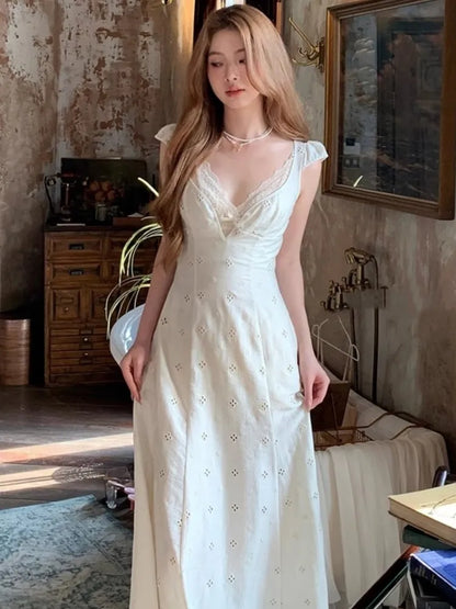 Vestido midi de verano con escote en V para mujer, estilo francés, elegante, informal, ajustado, estilo coreano, 2025