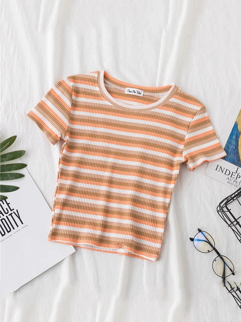 Nueva camiseta para mujer, camisetas de rayas arcoíris, camiseta ajustada, camiseta Harajuku, camiseta coreana de manga corta de verano, ropa femenina, tops