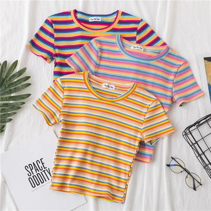 Nueva camiseta para mujer, camisetas de rayas arcoíris, camiseta ajustada, camiseta Harajuku, camiseta coreana de manga corta de verano, ropa femenina, tops