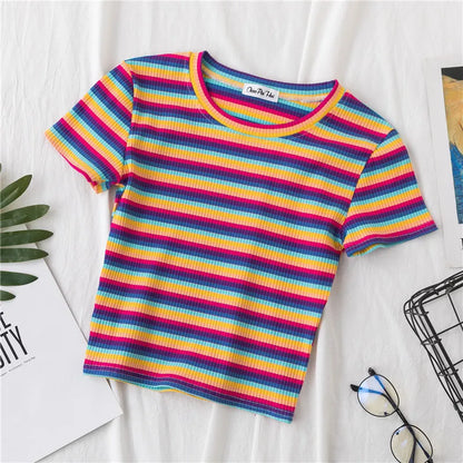 Nueva camiseta para mujer, camisetas de rayas arcoíris, camiseta ajustada, camiseta Harajuku, camiseta coreana de manga corta de verano, ropa femenina, tops