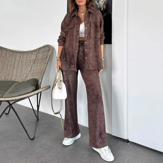 Conjunto informal de camisa con cuello teñido anudado, bolsillo y pantalones anchos con cordón ajustable
