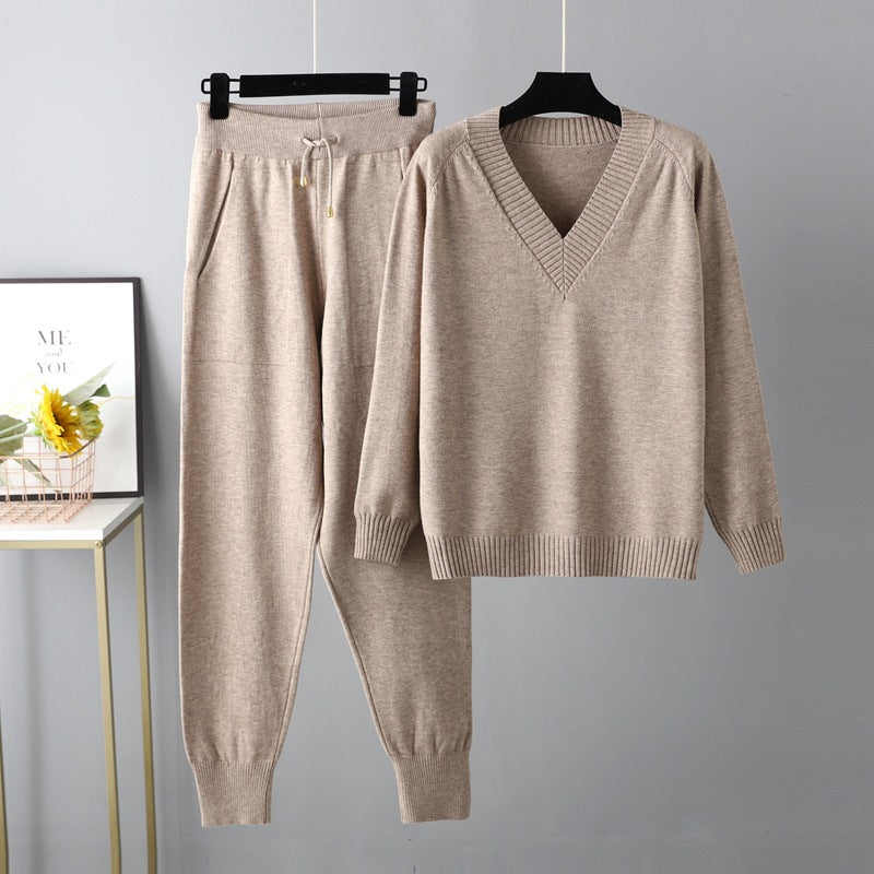 Conjunto de dos piezas de suéter y pantalones harén para otoño e invierno.