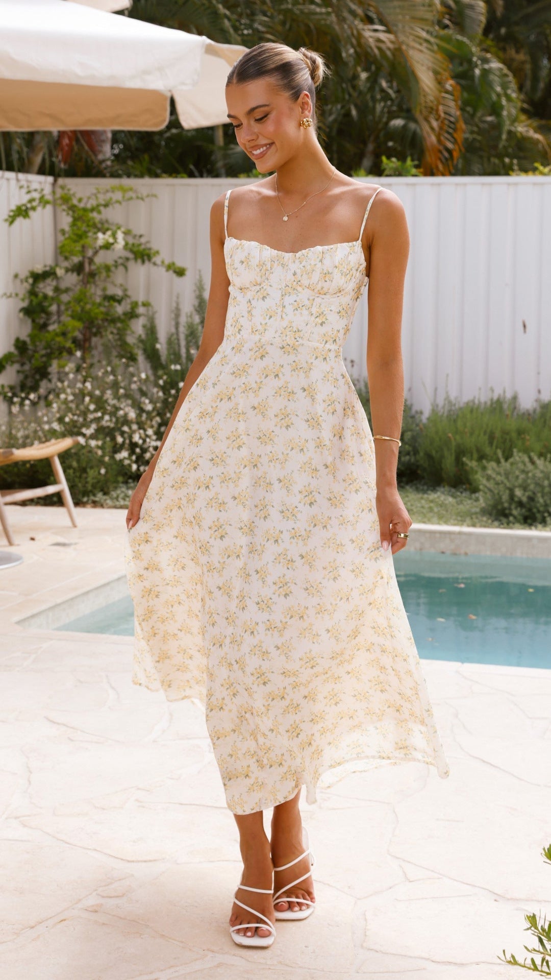 Vestido de vacaciones sexy con tirantes y espalda descubierta con estampado floral para mujer