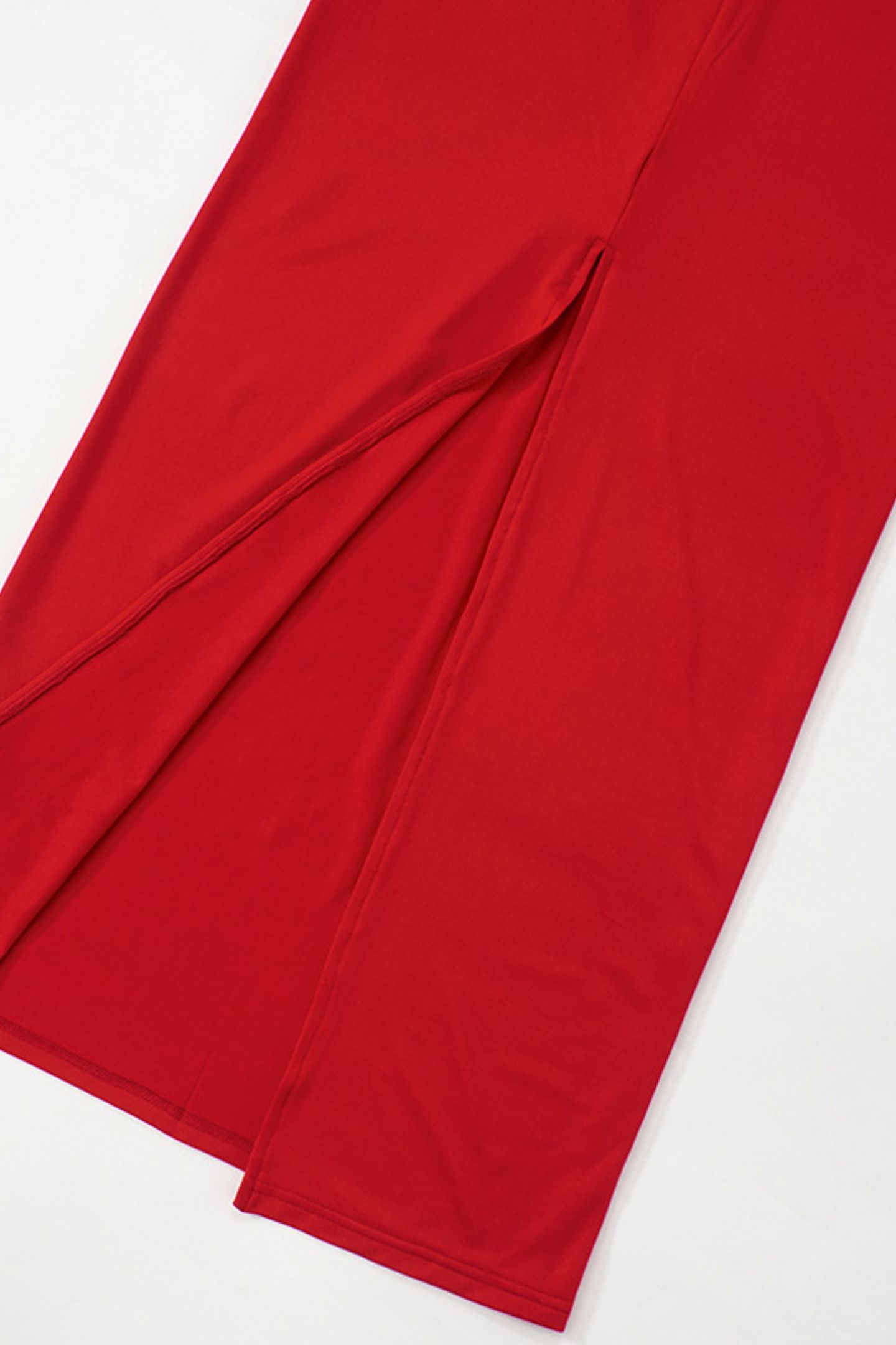 Vestido largo Virginia con hombros descubiertos y puños extragrandes 
