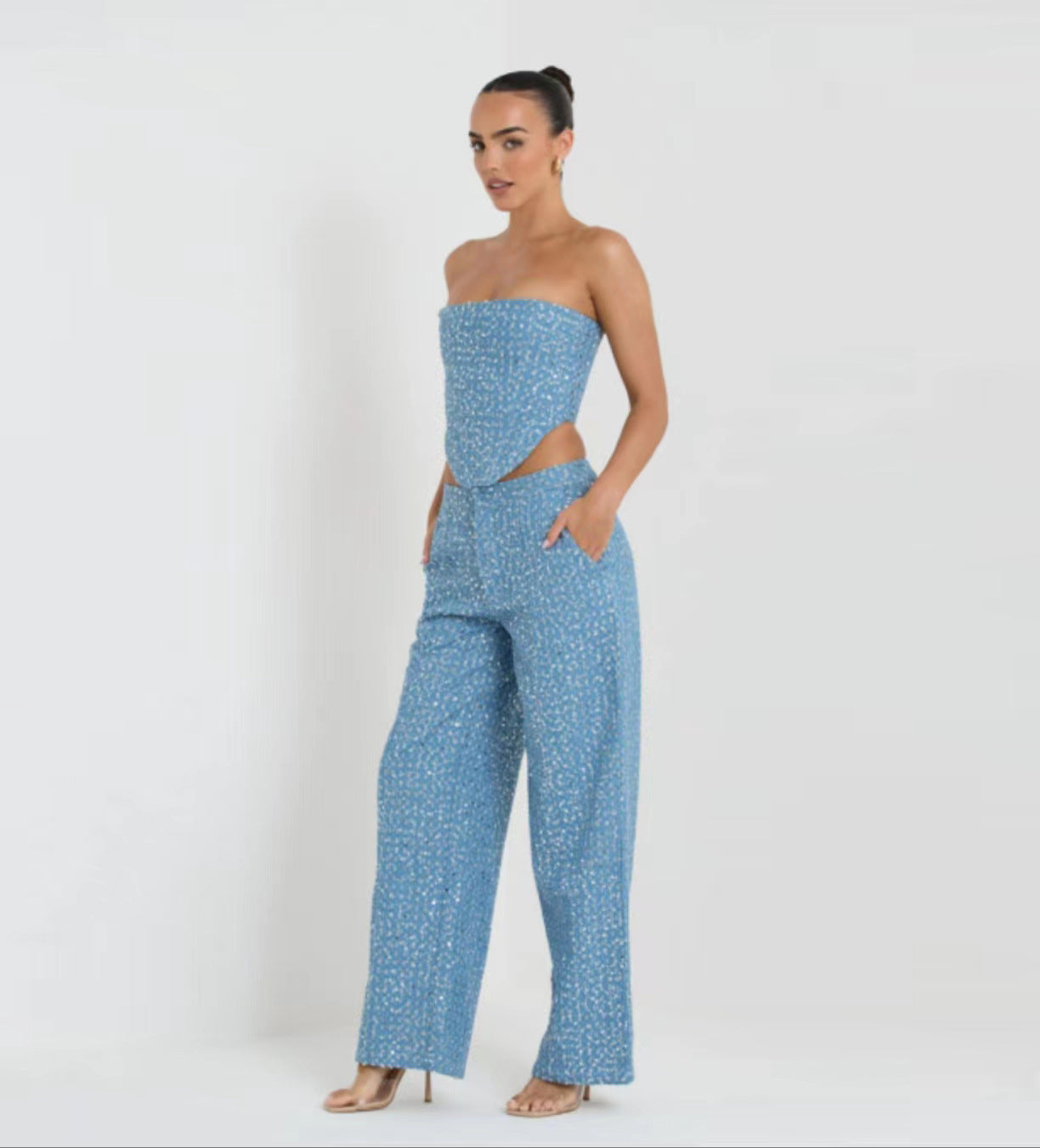 Traje de pantalón de pierna ancha con top de tubo y mezclilla de primavera y verano