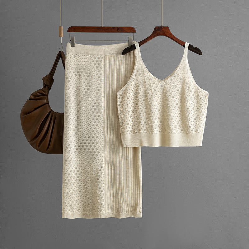 Conjunto de dos piezas de falda de punto con tirantes finos cortos y aberturas de verano