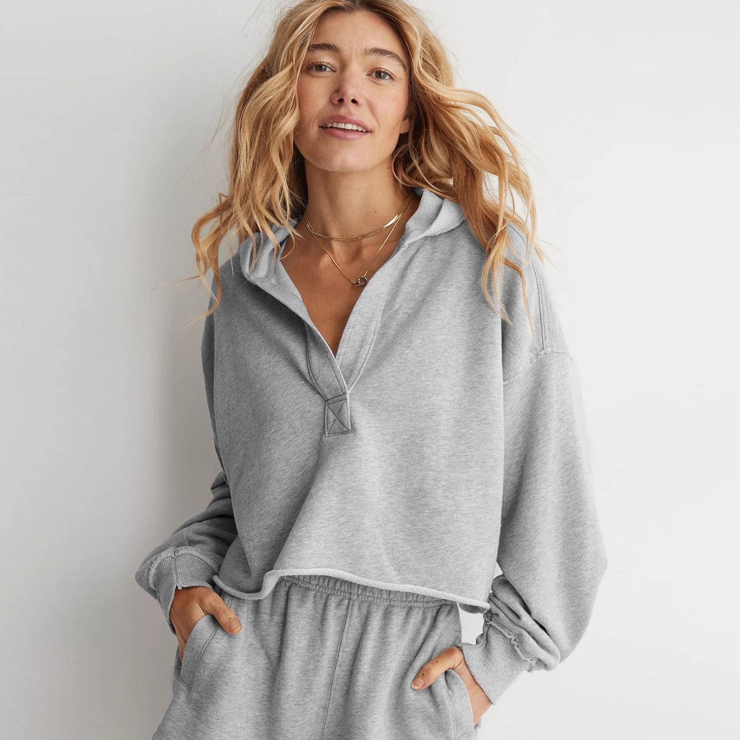 Sudadera con capucha de marca holgada para mujer, ropa de primavera y otoño, jersey con cuello en V, camisa de manga larga