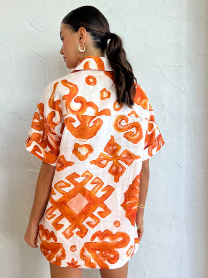 Conjunto informal de camisa holgada con cuello y pantalones cortos estampados de verano para mujer