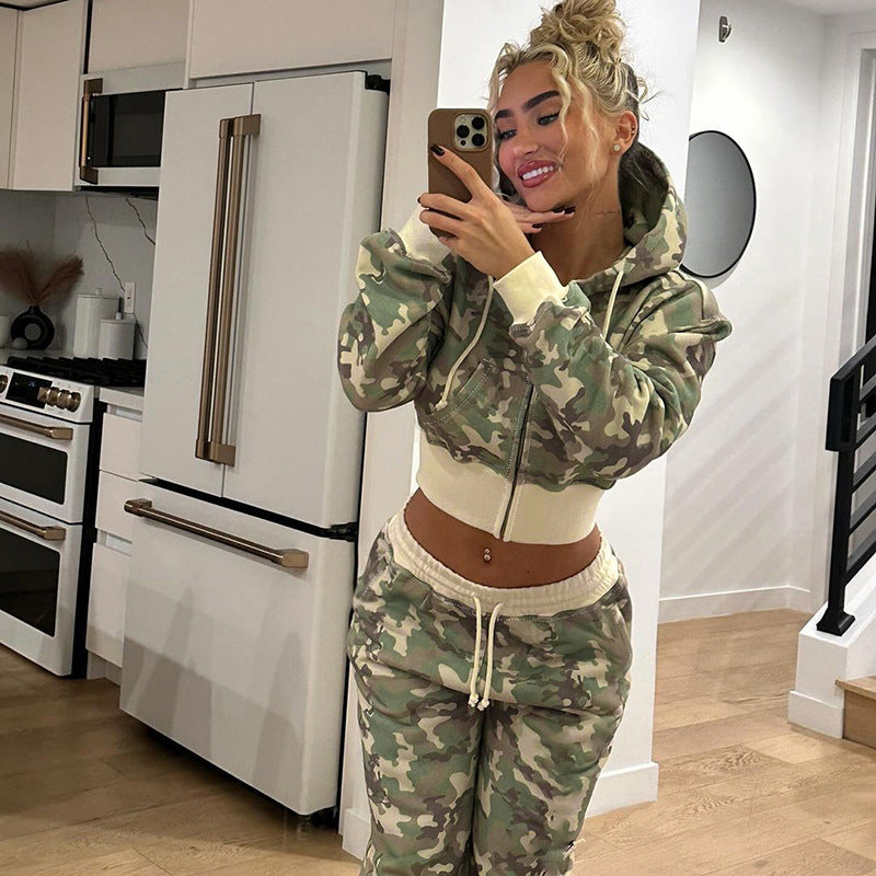 Conjunto de dos piezas de sudadera con capucha y pantalones deportivos de manga larga con contraste de color informal, cárdigan de camuflaje, abrigo y pantalones