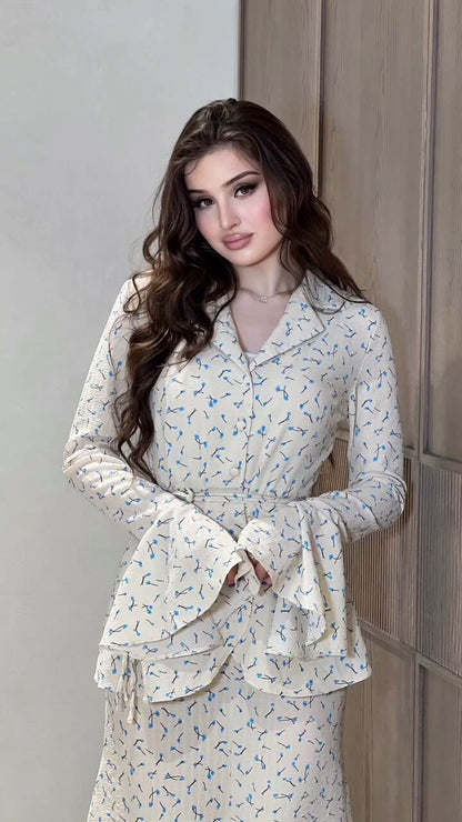 Conjunto de dos piezas de top y falda de manga larga con estampado floral pequeño para mujer