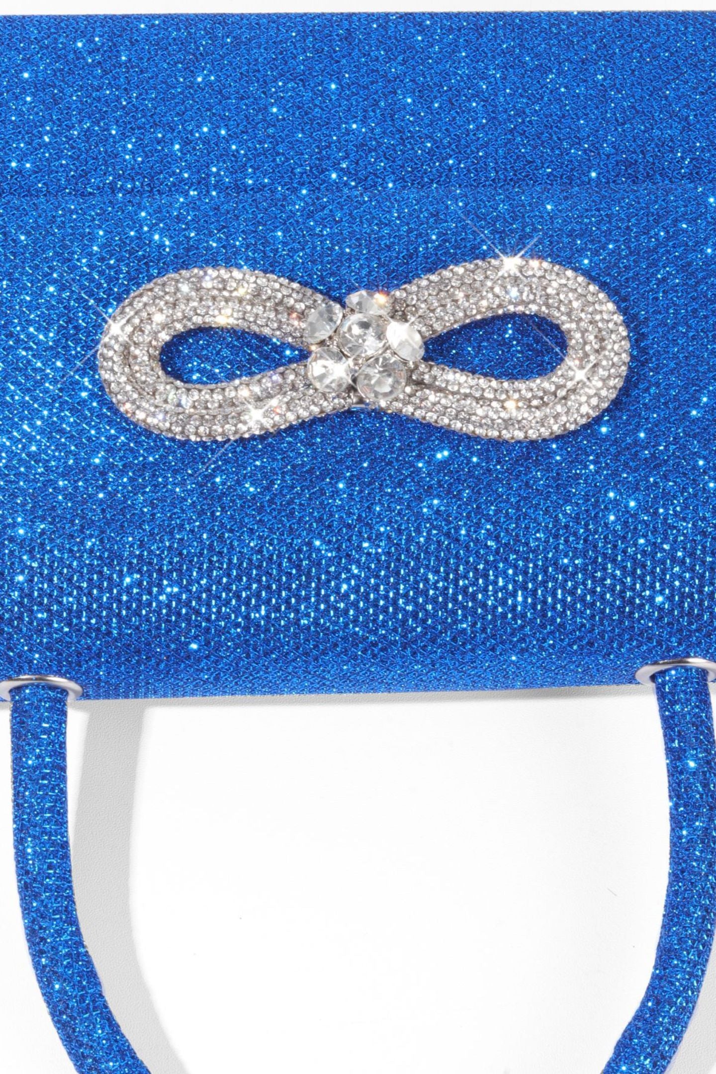 Bolso con asa de diamante y brillo metálico 