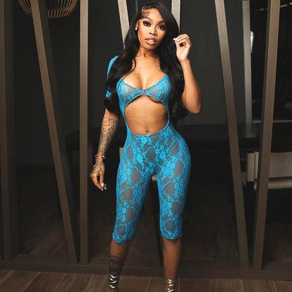Ropa de mujer, pantalones cortos siameses con aberturas y cuello en U, de manga corta y encaje sexy de primavera