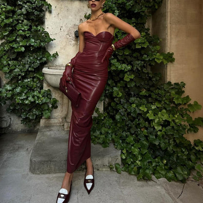 Vestido elegante de piel sintética con escote en V y tirantes finos para mujer