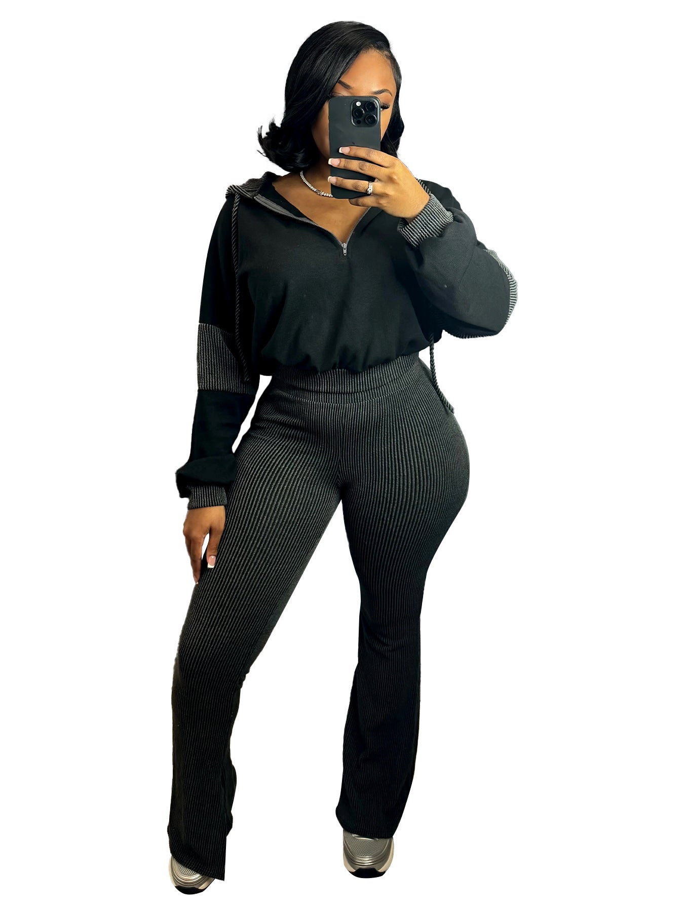 Conjunto de dos piezas de suéter con tiras torcidas, capucha y pantalones acampanados con costuras para mujer