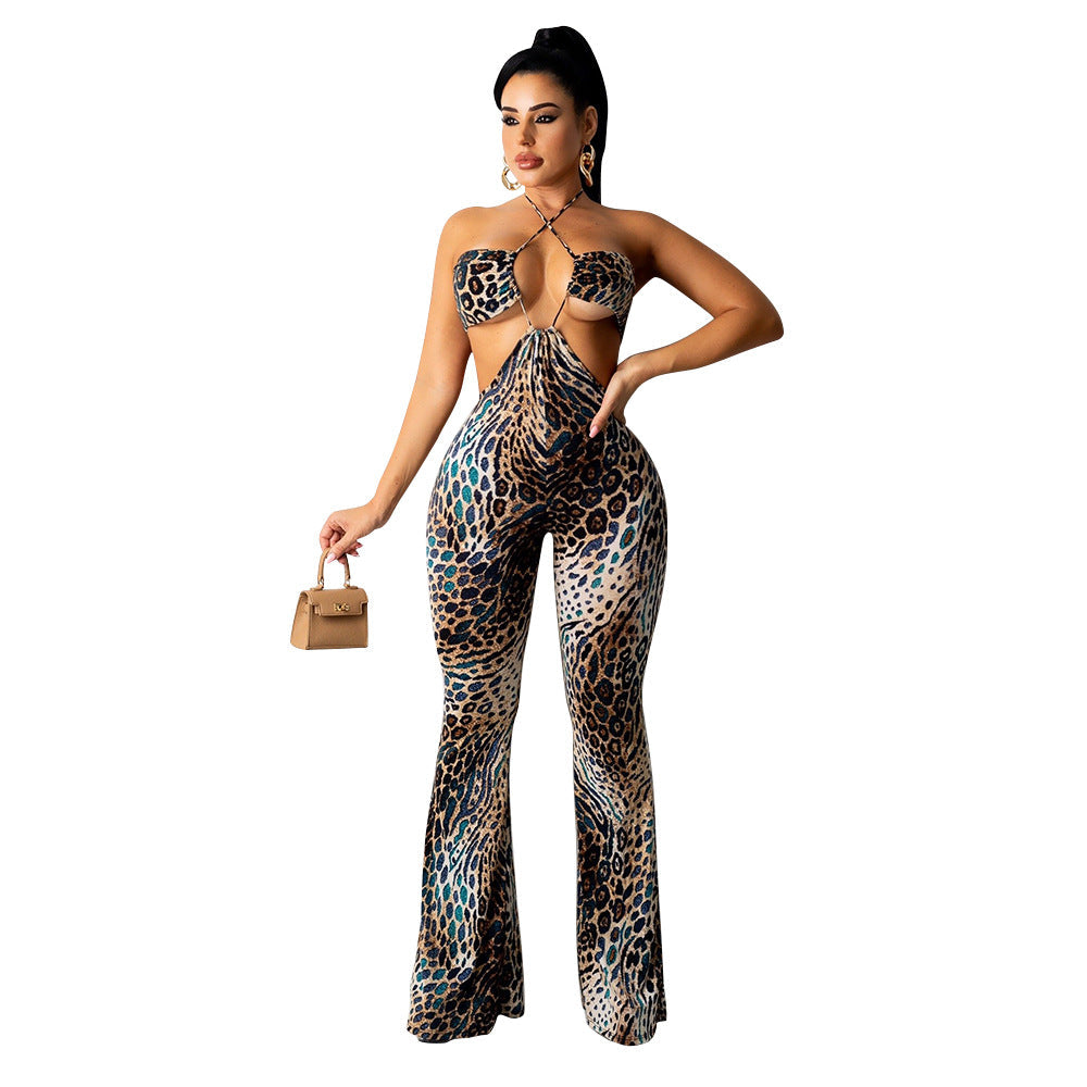 Mono sexy con escote halter y pantalones acampanados para mujer