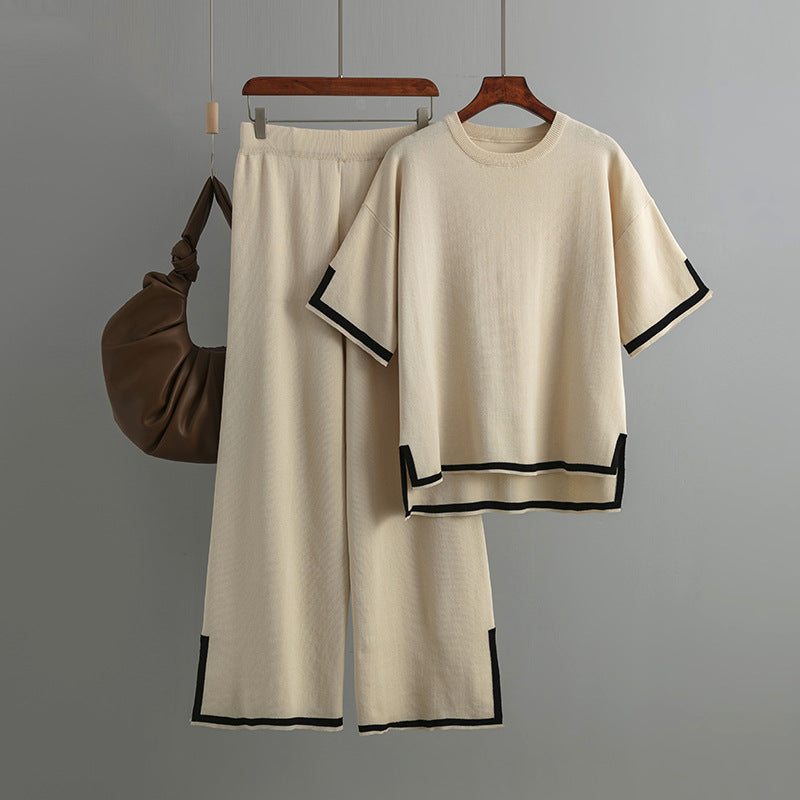 Conjunto elegante de dos piezas con suéter de manga corta con abertura en color de contraste y cintura alta, pantalones anchos y adelgazantes