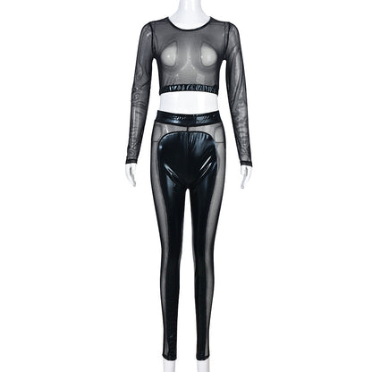 Conjunto de ropa de primavera para mujer con costuras de malla de color liso y transparente.