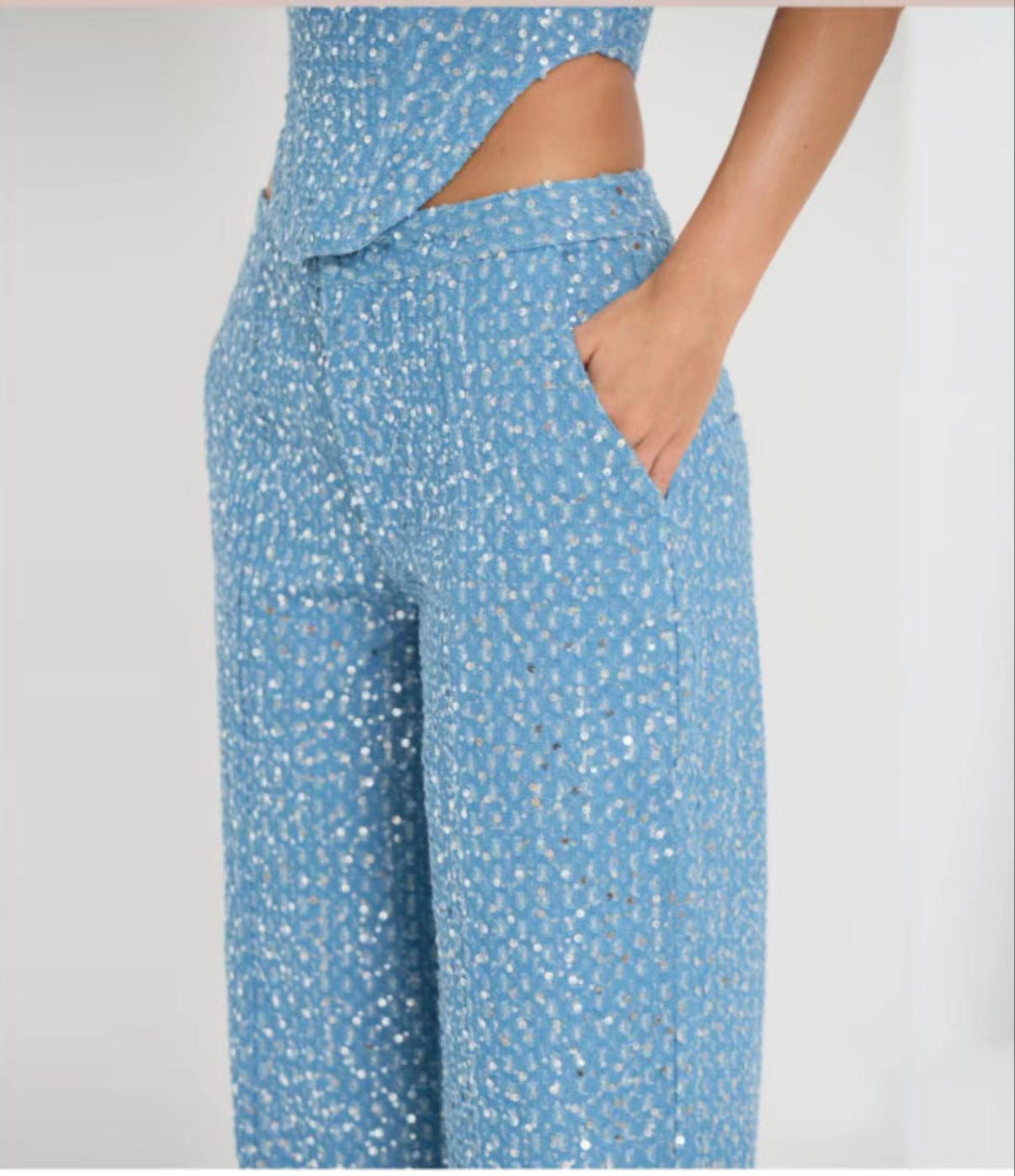 Traje de pantalón de pierna ancha con top de tubo y mezclilla de primavera y verano