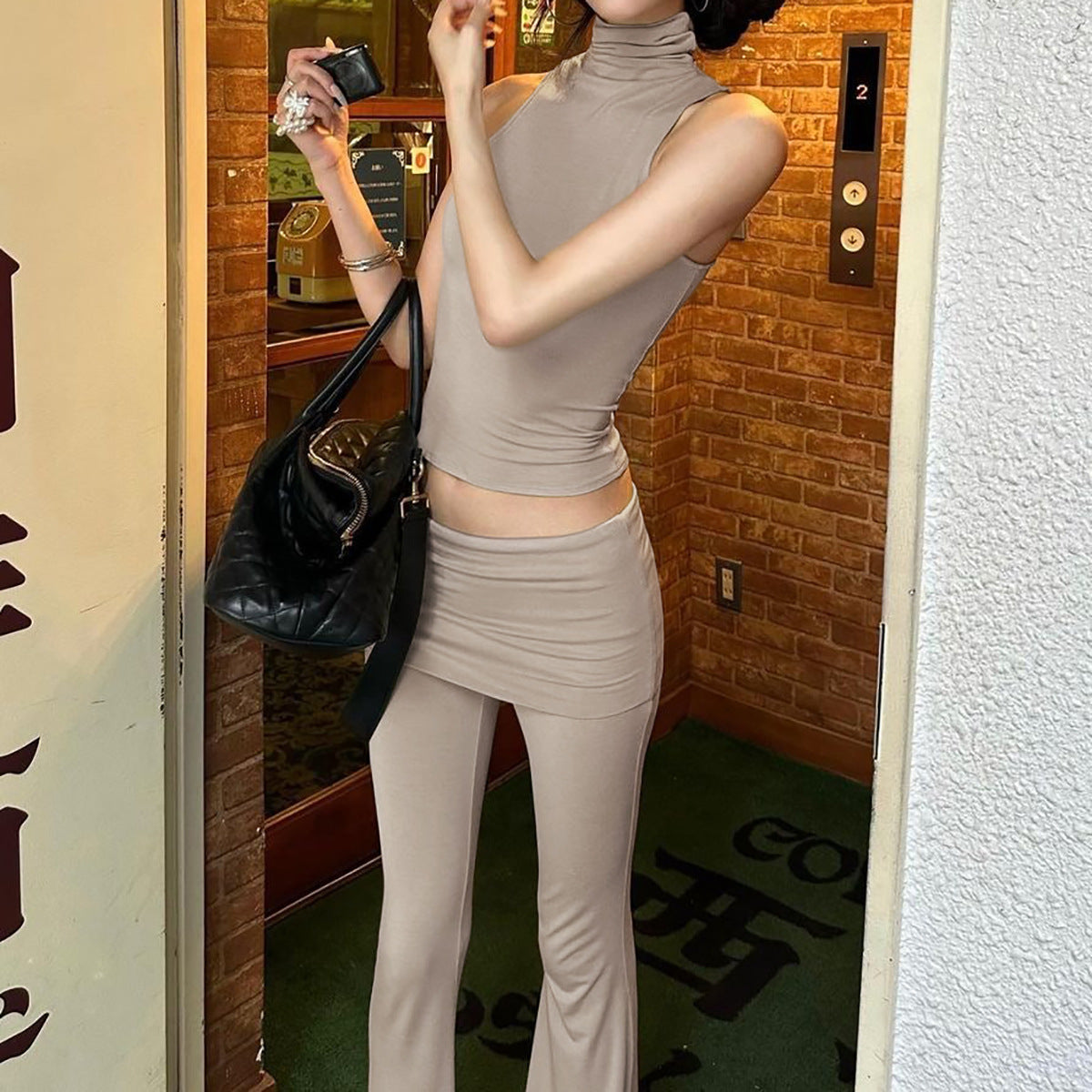 Conjunto de ropa de verano para mujer, top sin mangas personalizado, pantalones acampanados de cintura alta y corte ajustado