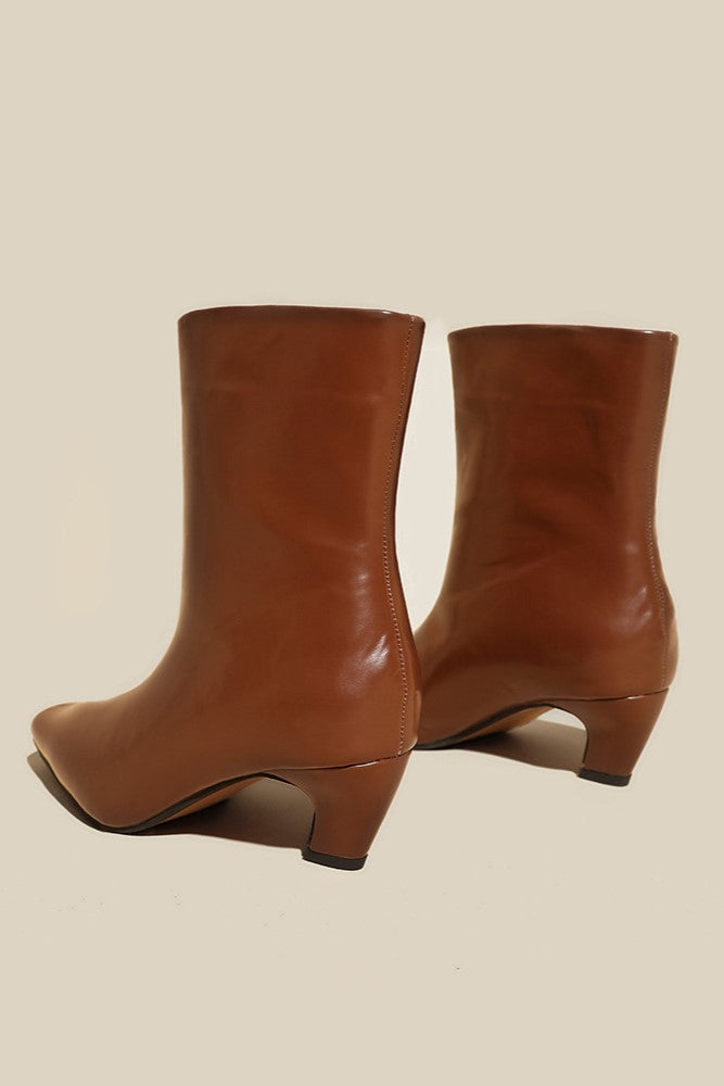 Ruth Chelsea Boots