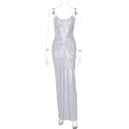 Vestido sexy de mujer adulta con escote en V profundo, fruncido, ajustado y con tirantes finos.