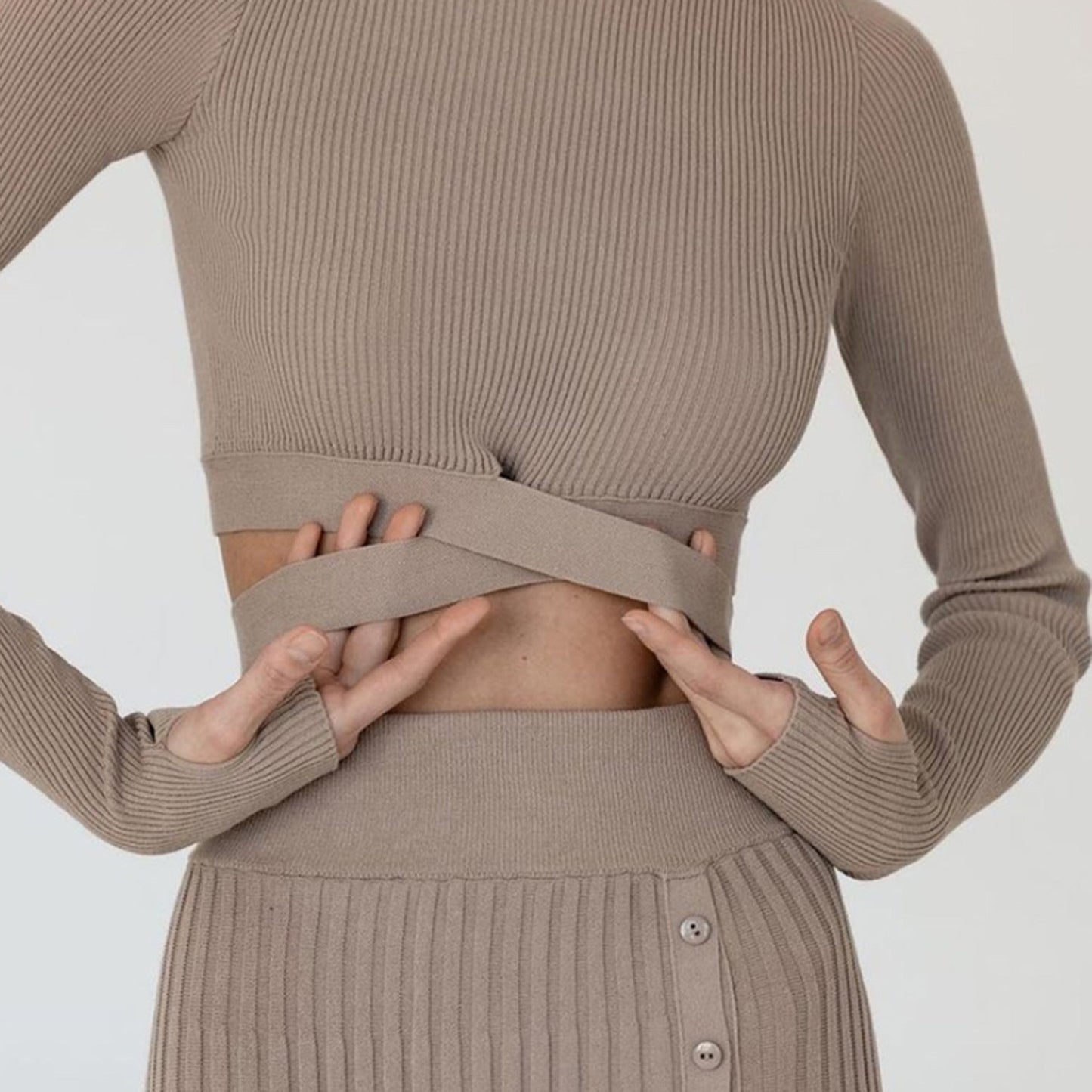 Suéter con abertura y falda plisada para mujer, traje de otoño e invierno con cordones