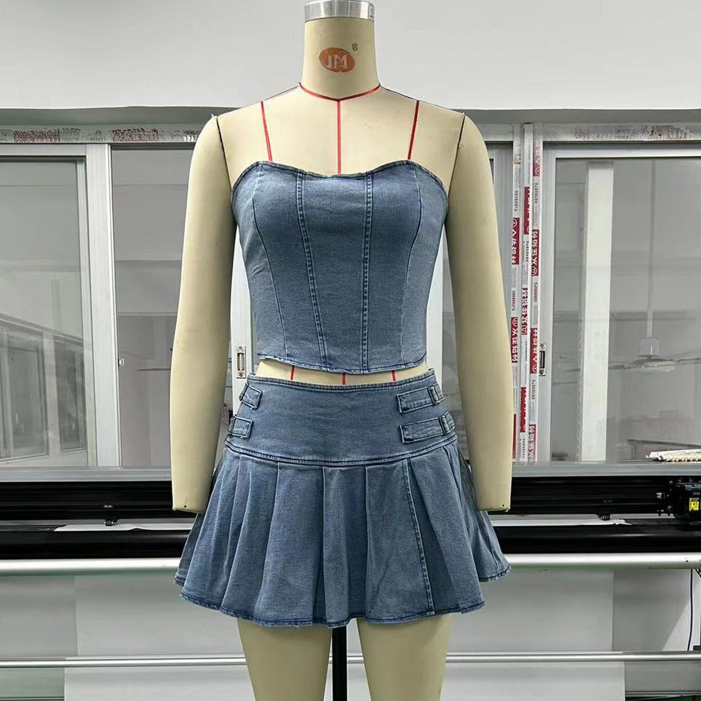 Traje de mezclilla con top de tubo de verano sin mangas sexy con falda dividida de cintura alta recortada