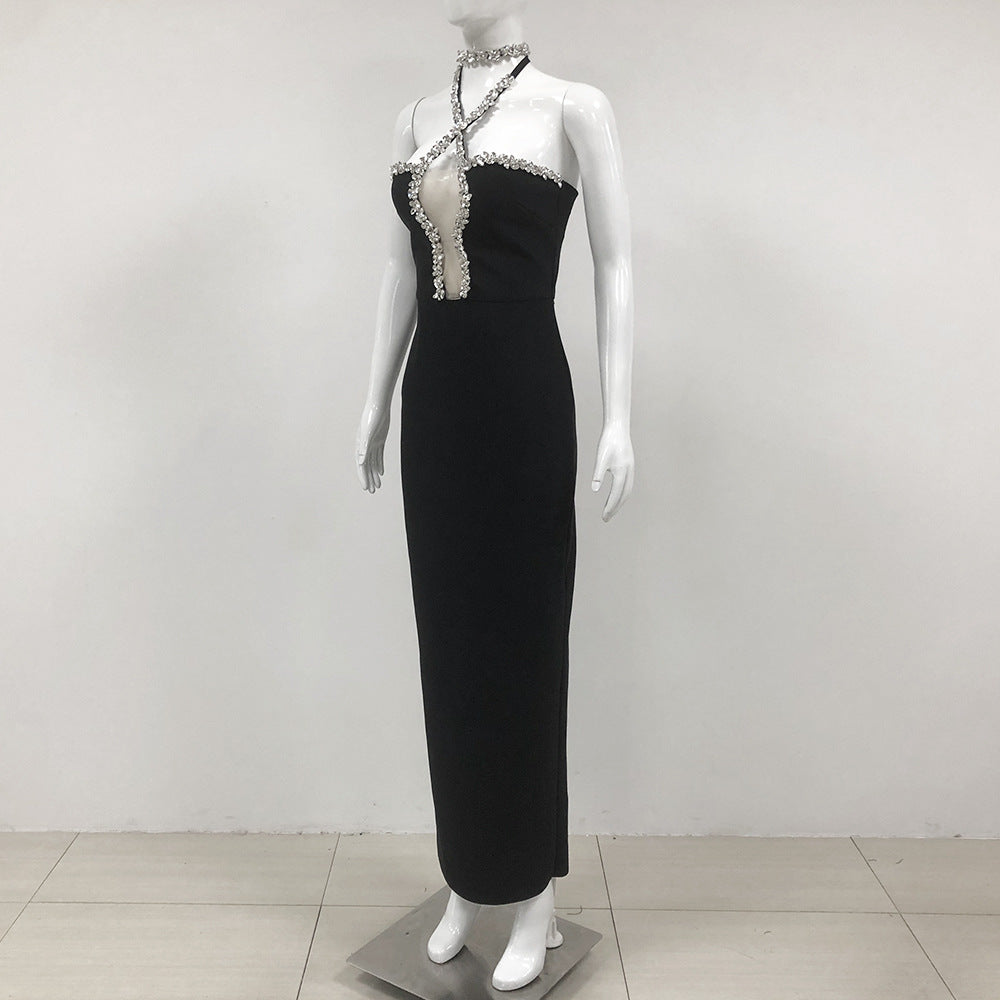 Exquisito vestido ajustado con escote halter y abertura con diamantes de imitación, vestido sexy para cenas y pasarelas de alta sociedad.
