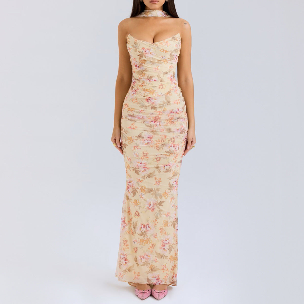 Vestido sexy con corsé deshuesado, top de tubo, falda ajustada, conjunto de falda larga, conjunto de otoño de dos piezas de alta calidad con bufanda