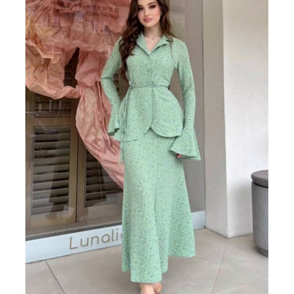 Conjunto de dos piezas de top y falda de manga larga con estampado floral pequeño para mujer