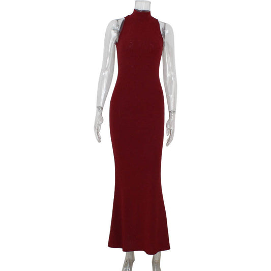 Vestido elegante de fiesta con cuello halter y cola de pez para la alfombra roja.