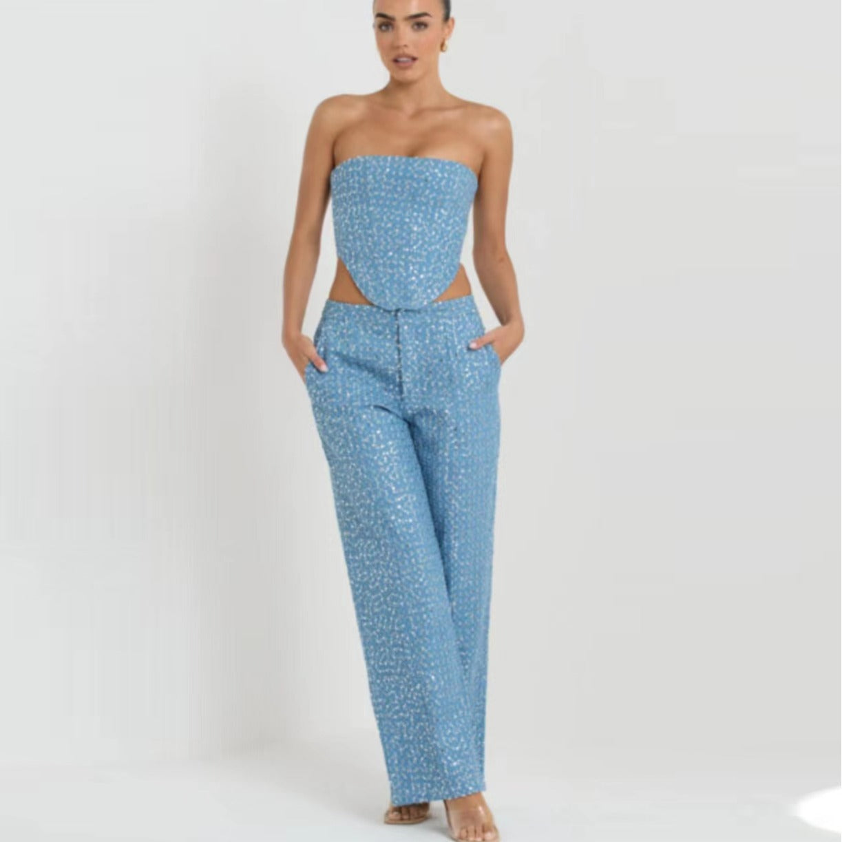 Traje de pantalón de pierna ancha con top de tubo y mezclilla de primavera y verano