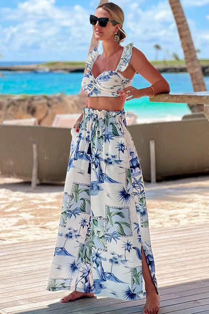 Conjunto de baño de tres piezas con volantes y estampado floral de Belinda 