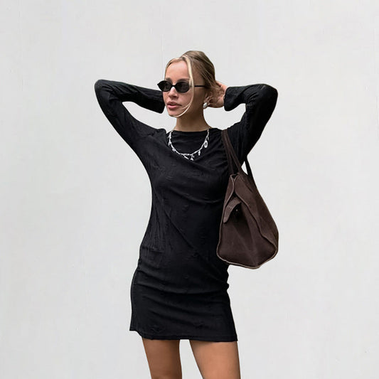 Vestido gris de otoño sencillo de punto retro con cuello redondo ajustado y adelgazante para mujer