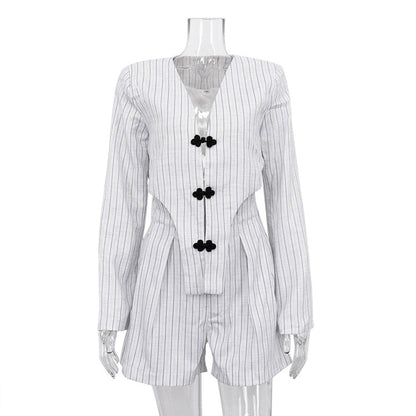 Ropa de primavera para mujer, diseño de nicho chino, chaqueta de manga larga con escote en V profundo, pantalones cortos de cintura alta, conjunto a rayas