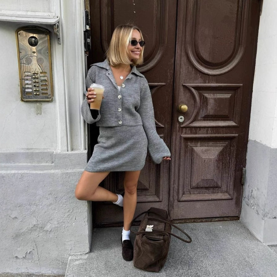 Conjuntos de lana con cárdigan, falda corta y mangas acampanadas con cuello que combinan con todo para otoño e invierno.