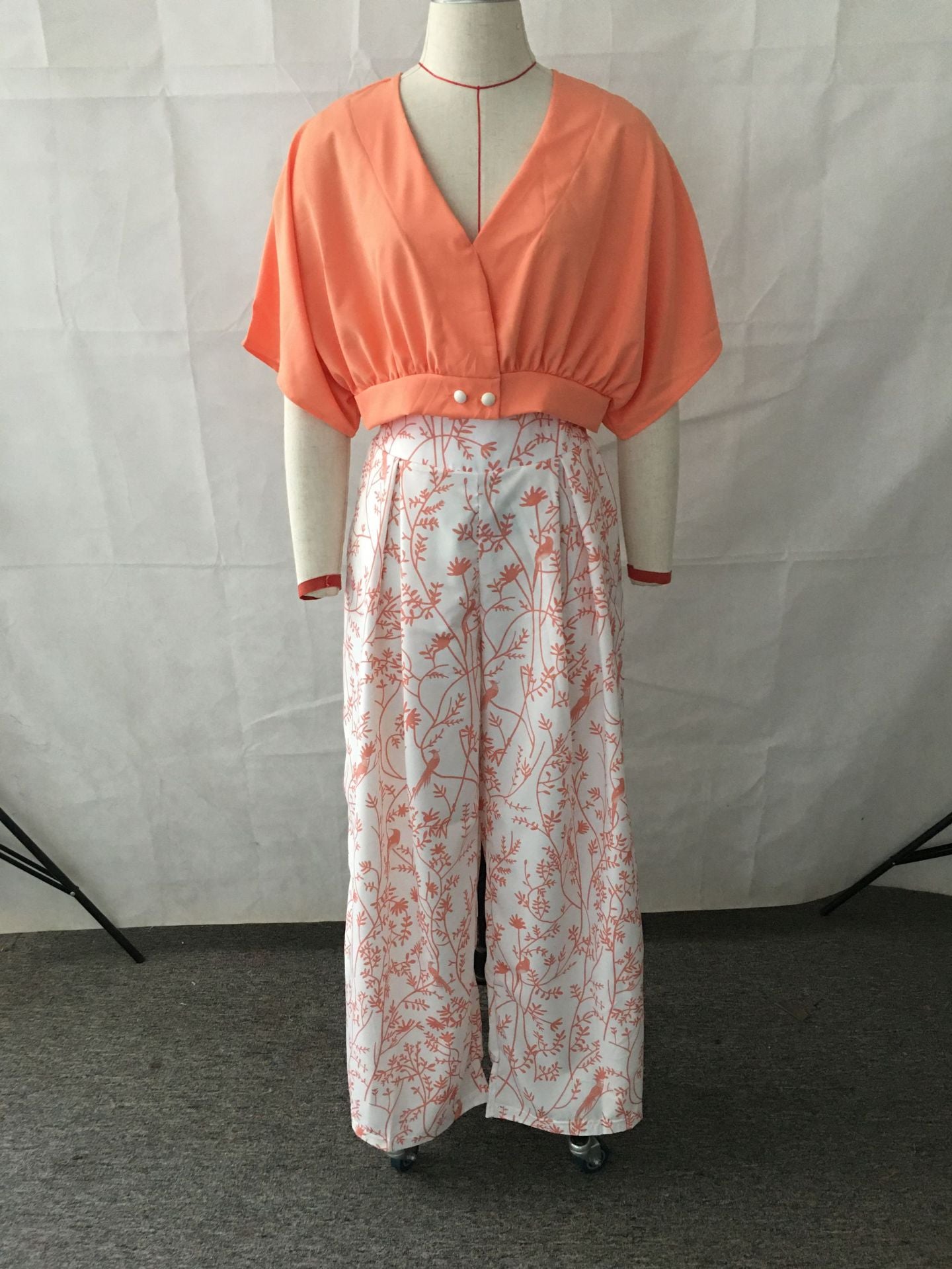 Camisa corta con cuello en V de moda, traje estampado de oficina, pantalones anchos, ropa para mujer