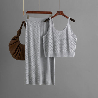 Conjunto de dos piezas de falda de punto con tirantes finos cortos y aberturas de verano