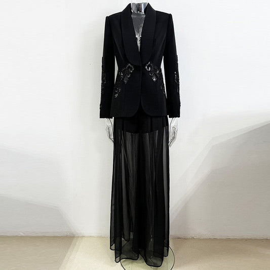 Conjunto de dos piezas de pantalón de gasa con blazer y cuentas de industria pesada con retazos de malla y estrellas de primavera