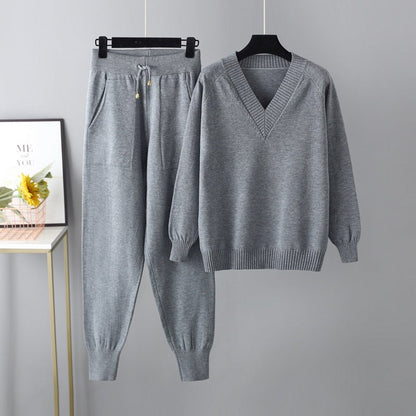 Conjunto de dos piezas de suéter y pantalones harén para otoño e invierno.